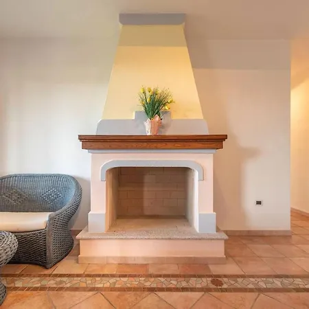 Charming Near La Caletta Beaches Apartment