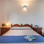 Retreat Near La Caletta Beaches Διαμέρισμα *